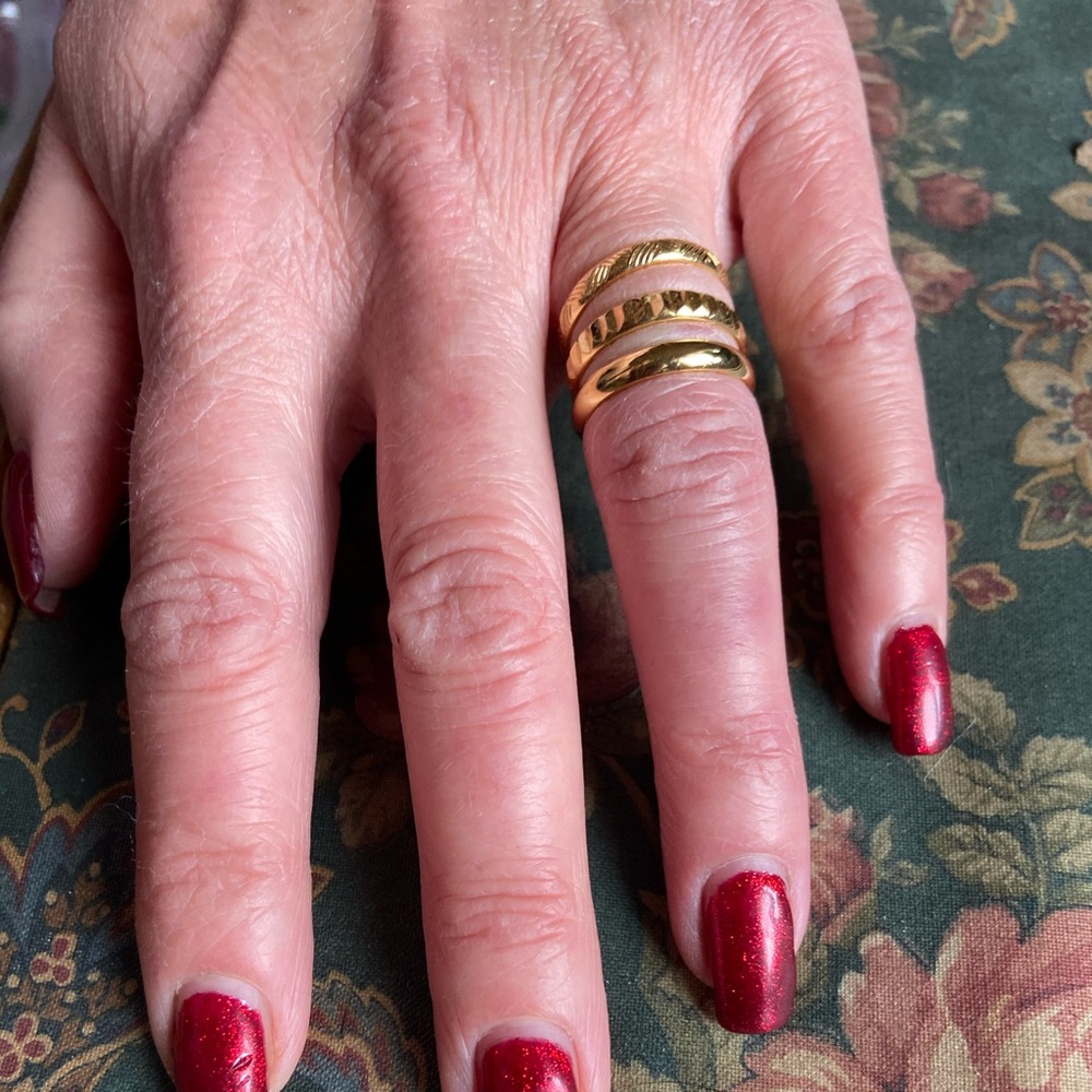 Avon ring trio